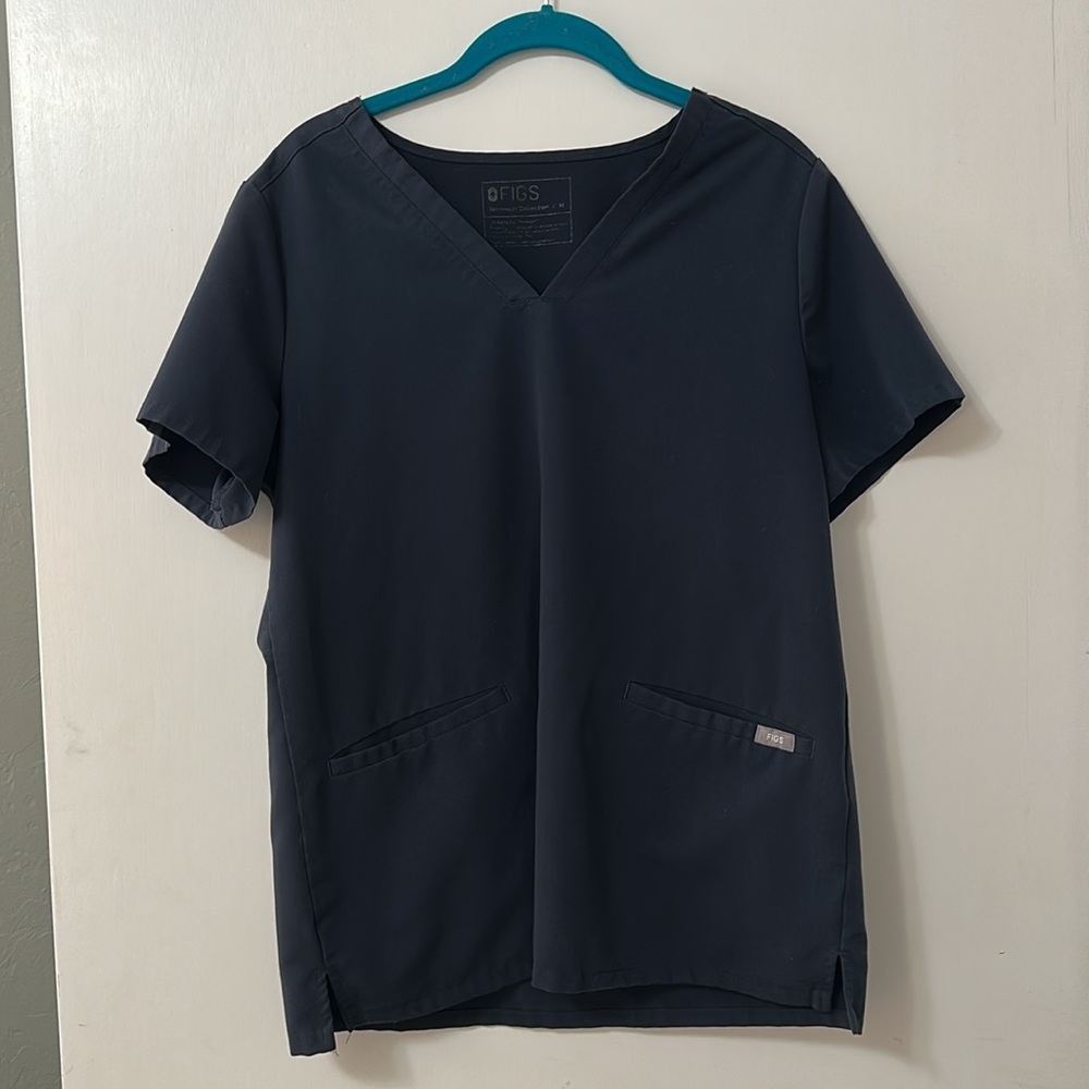 Figs Women’s Gray Casma Scrub Top